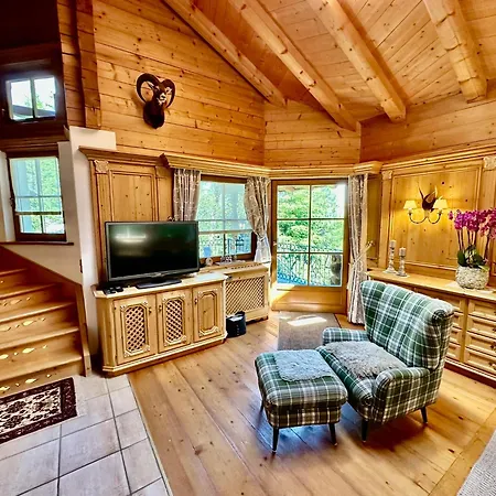 Maris Luxus-chalet Mit Saunahaus Gerlitzen 1720m Bodensdorf