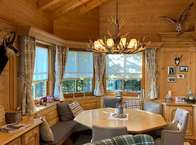 Maris Berghuette Gerlitzen 1720m *