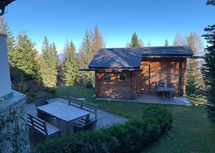 Dom wakacyjny Maris Luxus-chalet Mit Saunahaus Gerlitzen 1720m Bodensdorf