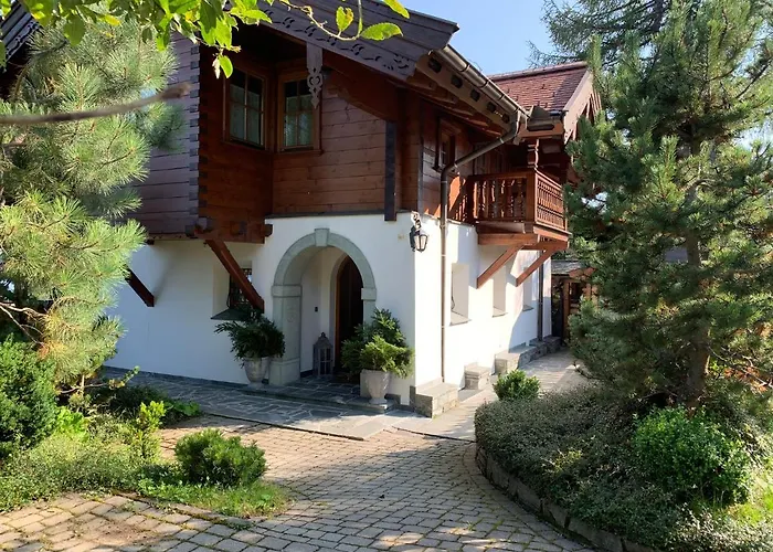 Maris Luxus-chalet Mit Saunahaus Gerlitzen 1720m Hébergement de vacances