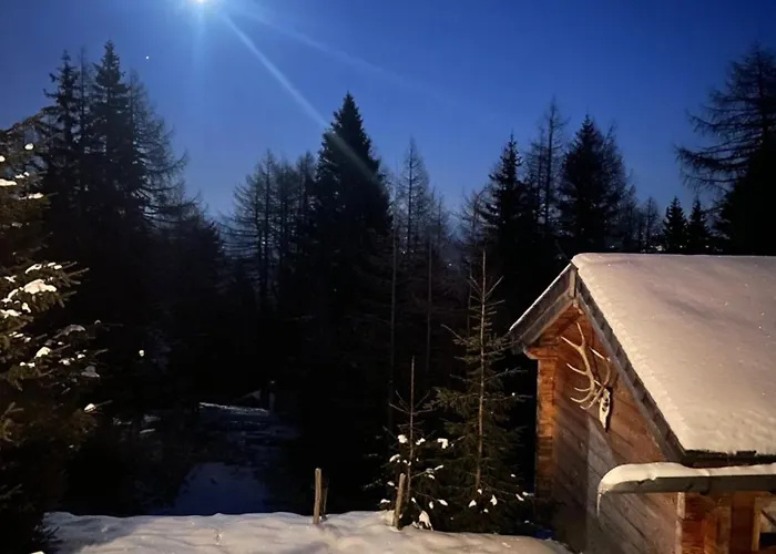 Dom wakacyjny Maris Luxus-chalet Mit Saunahaus Gerlitzen 1720m Bodensdorf